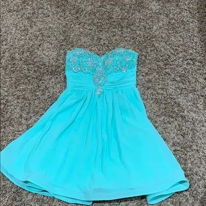 Short formal dress